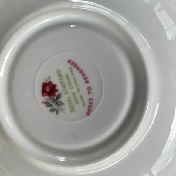 Vintage Royal Stafford Set Of 2 Roses to Remember Bone China Tea Saucers England - Picture 14 of 15